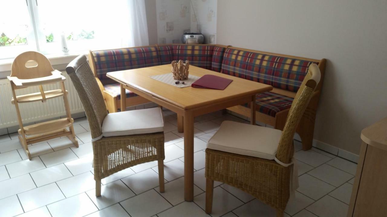 Ferienwohnung Rucksack-Bimbes Altendiez Bagian luar foto