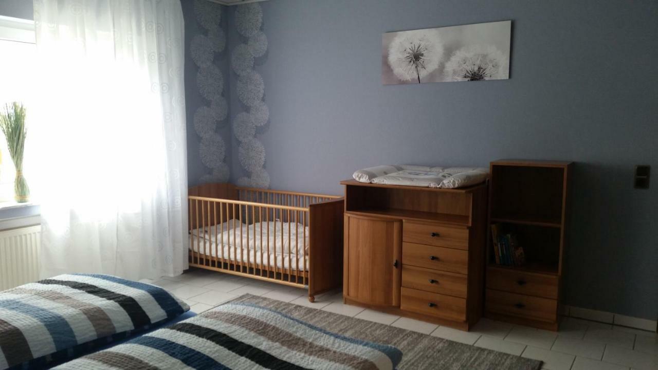 Ferienwohnung Rucksack-Bimbes Altendiez Bagian luar foto